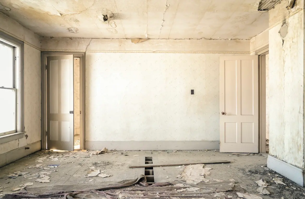 Waste disposal crew managing a cleanout project in Phillipsburg